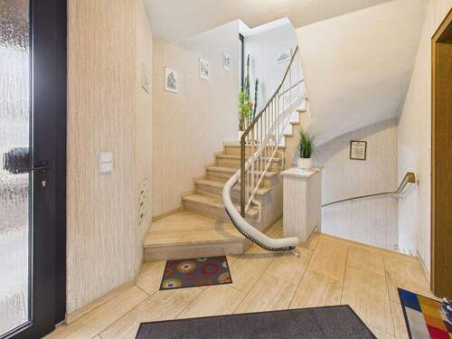 Treppenhaus - Etagenwohnung mit 122,00 m&sup2; in Bielefeld zum Kaufen