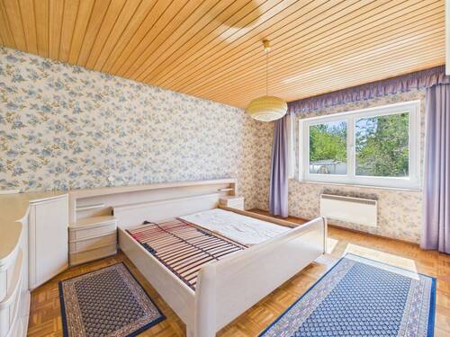 Schlafzimmer im Erdgeschoss - 