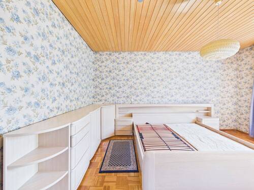 Schlafzimmer im Erdgeschoss - 