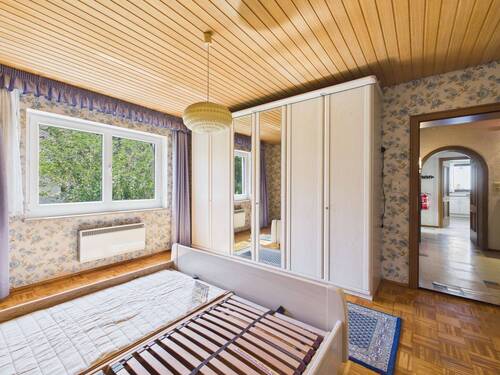 Schlafzimmer im Erdgeschoss - 