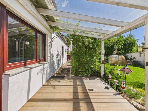 Terrasse - Einfamilienhaus mit 136,00 m&sup2; in Kösching zum Kaufen