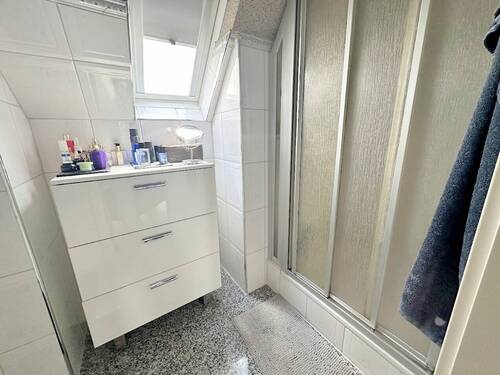 28. mit Dusche - 