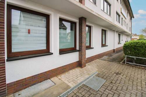 Mitte des Gebäudes - Etagenwohnung mit 254,30 m&sup2; in Minden zum Kaufen