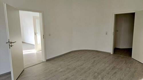 Bild 4 - Etagenwohnung mit 140,00 m&sup2; in Zwickau zur Miete