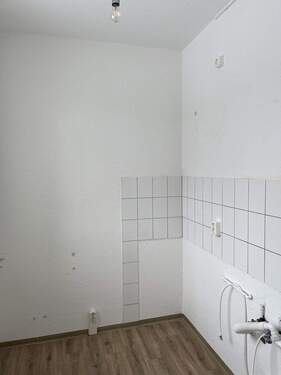 20260217_131746857_iOS - 1 Zimmer Mehrfamilienhaus, Wohnhaus in Stralsund