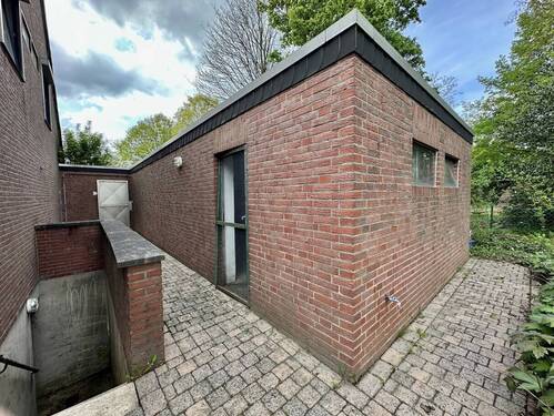 Garage - 