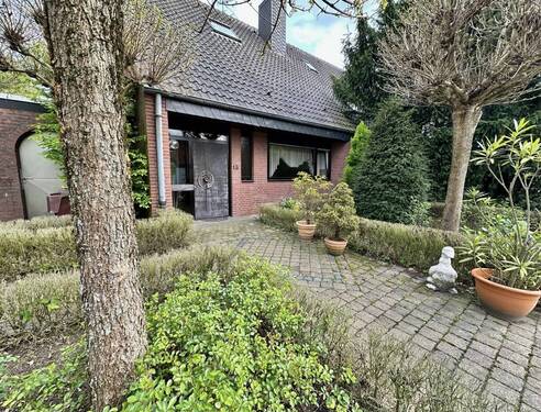 Vorgarten - 4 Zimmer Einfamilienhaus in Viersen