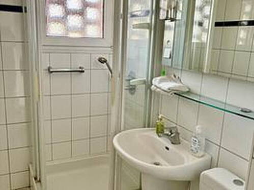 Bild 3 - 8 Zimmer Mehrfamilienhaus, Wohnhaus in Bergisch Gladbach