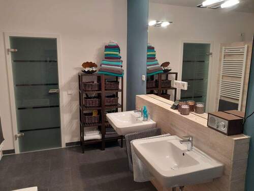 Bad - Etagenwohnung mit 121,00 m&sup2; in St. Leon-Rot zur Miete