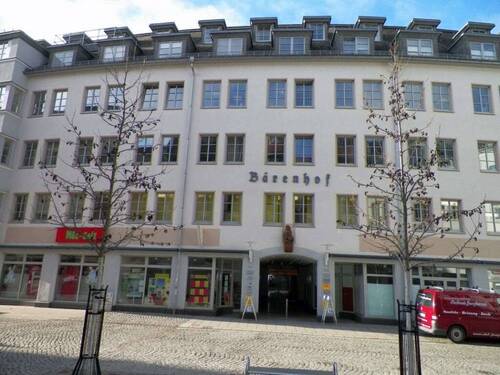 Hausansicht - 2 Zimmer Etagenwohnung zur Miete in Zwickau