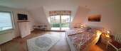 Elternschlafzimmer mit Balkon - 