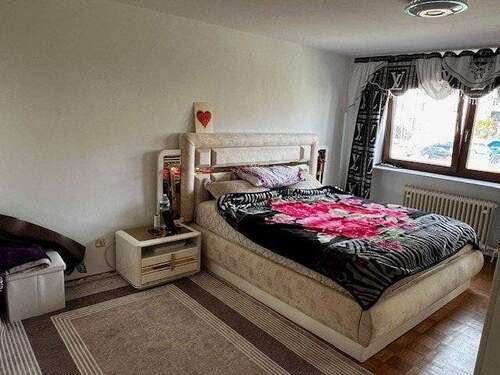 Schlafzimmer - Etagenwohnung mit 137,00 m&sup2; in Pforzheim zum Kaufen