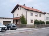 Immo_DGF-1 - Kopie.jpg - Geräumiges Zweifamilienhaus mit großem Garten in zentraler Lage von Dingolfing
