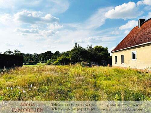 Grundstück mit Abrisshaus - Grundstück in Oberkrämer / Eichstädt