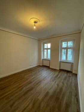 Zimmrer (1).JPG - 1 Zimmer Etagenwohnung zum Kaufen in Berlin