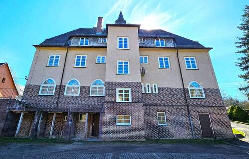Rückseite Nord - 1 Zimmer Mehrfamilienhaus, Wohnhaus zum Kaufen in Lichtenstein