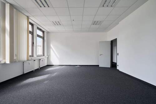 Bürofläche EG - Büro zur Miete in Nürnberg