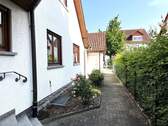Hauszugang - 6 Zimmer Mehrfamilienhaus, Wohnhaus in Heppenheim (Bergstraße)
