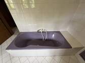 Bad mit Wanne - 