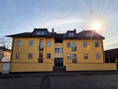 Objektansicht - 4 Zimmer Etagenwohnung zur Miete in Roth