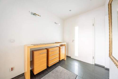 Eingangsbereich - 7 Zimmer Einfamilienhaus in Meinerzhagen