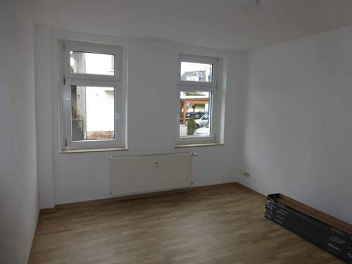 Wohnzimmer - 2 Zimmer Etagenwohnung zur Miete in Oelsnitz/Erzgeb.-Oelsnitz