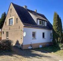 In bester Wohnlage ! - 75.000,00&nbsp;EUR Kaufpreis, ca.&nbsp; 160,00&nbsp;m&sup2;&nbsp;Wohnfl&auml;che in Ahlsdorf (PLZ: 06313)