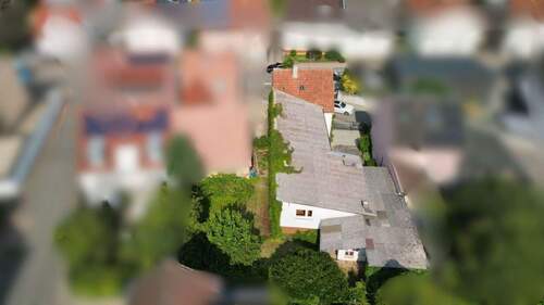 Rückansicht Haus und Garten - 