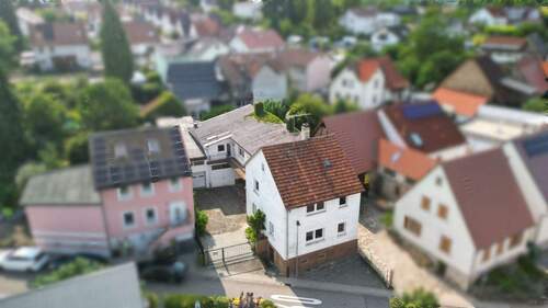 Haus von vorne - 7 Zimmer Einfamilienhaus zum Kaufen in Angelbachtal / Michelfeld