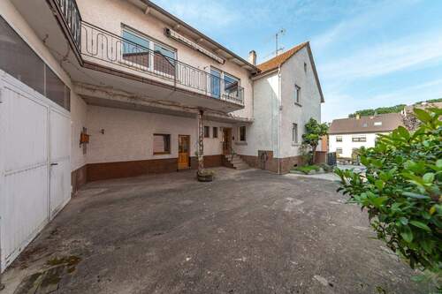 Hofansicht Haus - Einfamilienhaus mit 180,00 m&sup2; in Angelbachtal / Michelfeld zum Kaufen