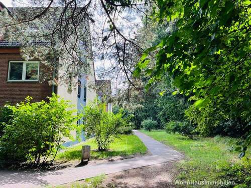 Grüne Umgebung - 3 Zimmer Etagenwohnung zum Kaufen in Grünheide / Alt Buchhorst