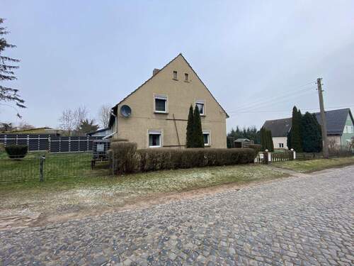 Straßenansicht - 5 Zimmer Doppelhaushälfte in An der Schmücke