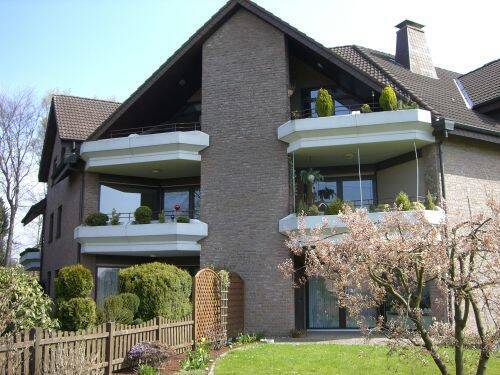 Hausansicht.jpg - Schöne Wohnung in ruhiger Lage von Enger-Pödinghausen!