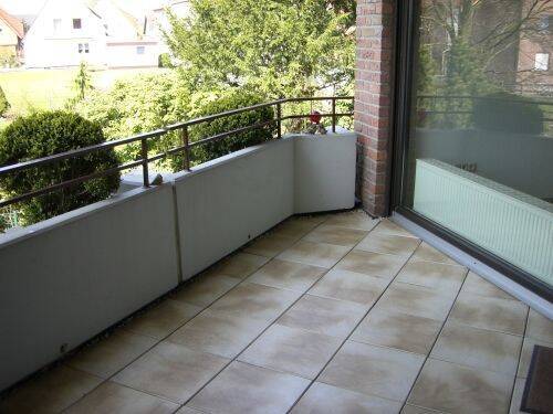 Balkonausblick.jpg - Etagenwohnung mit 102,00 m&sup2; in Enger zur Miete