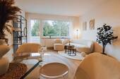 Wohnzimmer - LICHTDURCHFLUTETE 3 ZIMMER WOHNUNG IN BEVORZUGTER LAGE-SOFORT FREI