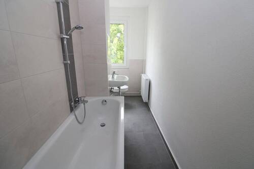 Bad mit Wanne - Ohana heißt Familie - moderne u. gemütliche 4RW mit Wanne und Balkon