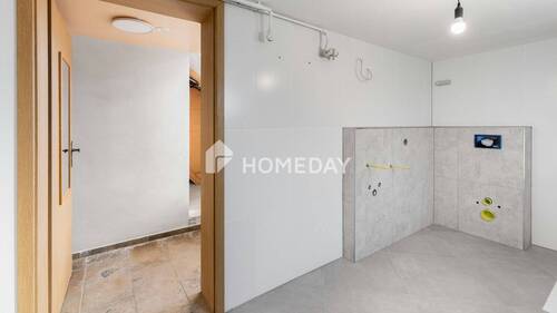 KG Badezimmer 2 - 