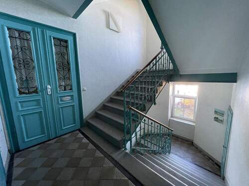 Treppenhaus - 2 Zimmer Etagenwohnung in Riesa