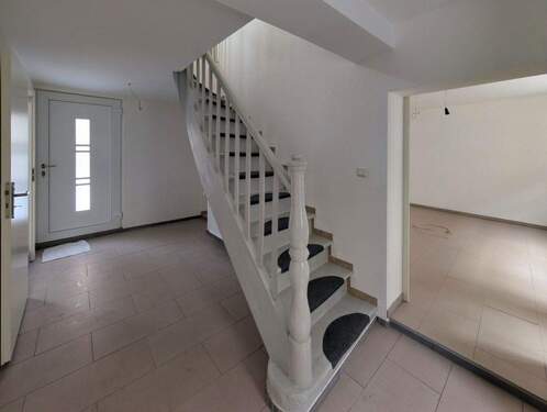 Flur-Treppenhaus EG - 