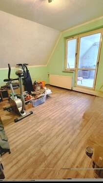 Zimmer 3 im DG mit Übergang - 