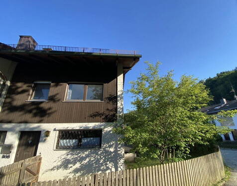 Außenansicht - 8 Zimmer Reihenendhaus zum Kaufen in Oberaudorf