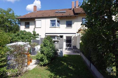 Außenansicht - Reihenmittelhaus mit 146,00 m&sup2; in Nürnberg zum Kaufen