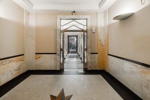 Kurfürstendamm200-17.jpg - 