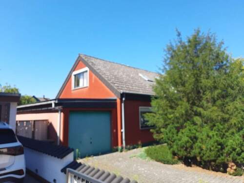 Blick auf die Garage - 