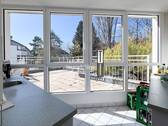 Küche mit Fensterfront - 