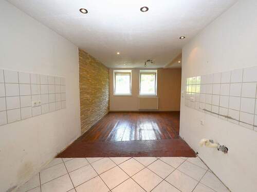 Küche, Esszimmer Erdgeschoss - 4 Zimmer Einfamilienhaus in Greifenstein