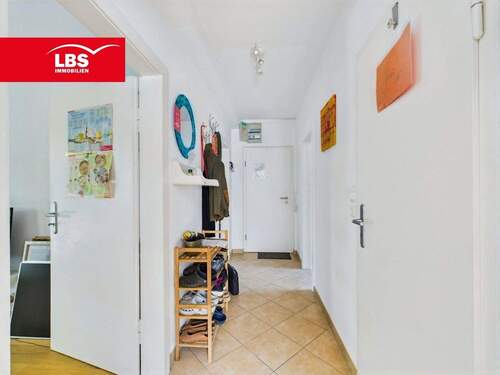 Flur - 3 Zimmer Einfamilienhaus in Bonn