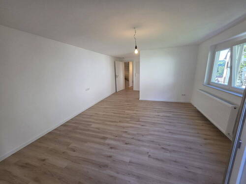 Wohnzimmer OG - Doppelhaushälfte mit 135,00 m&sup2; in Nürtingen zum Kaufen