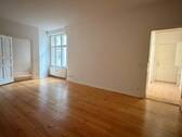 Zimmer 1 - 2 Zimmer Etagenwohnung in Berlin