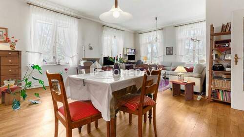 1. OG Wohnzimmer 1 - 